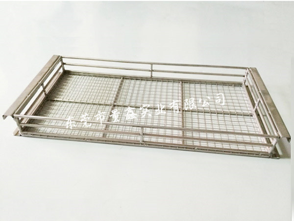 不锈钢挂具是怎么腐蚀的？怎样预防？